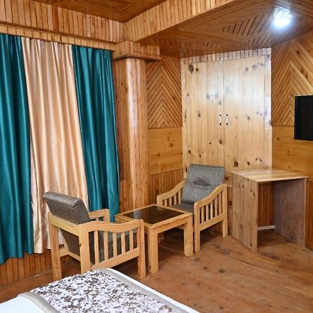 Hotel Nirmal Chhaya Manāli エクステリア 写真