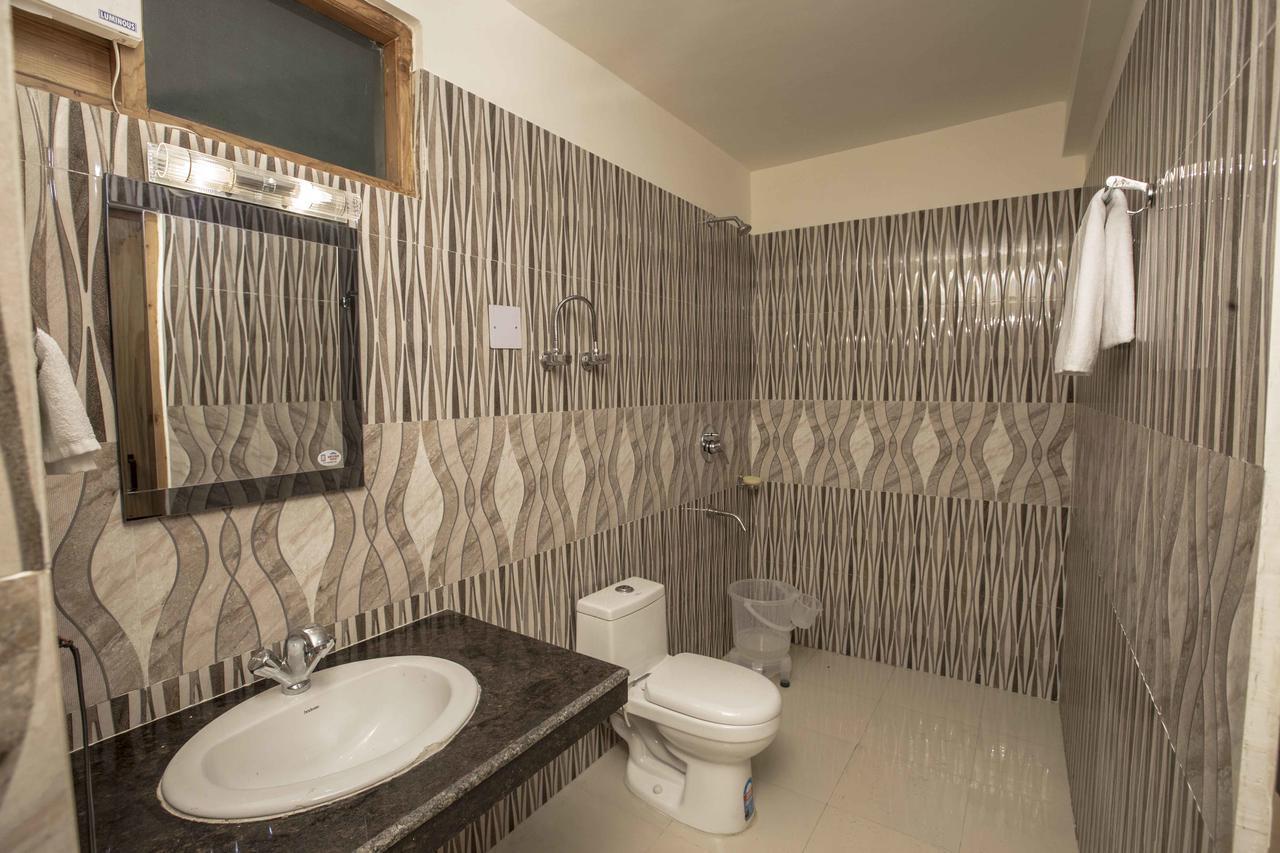 Hotel Nirmal Chhaya Manāli エクステリア 写真