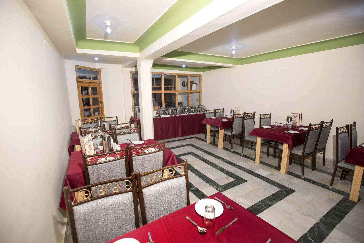 Hotel Nirmal Chhaya Manāli エクステリア 写真