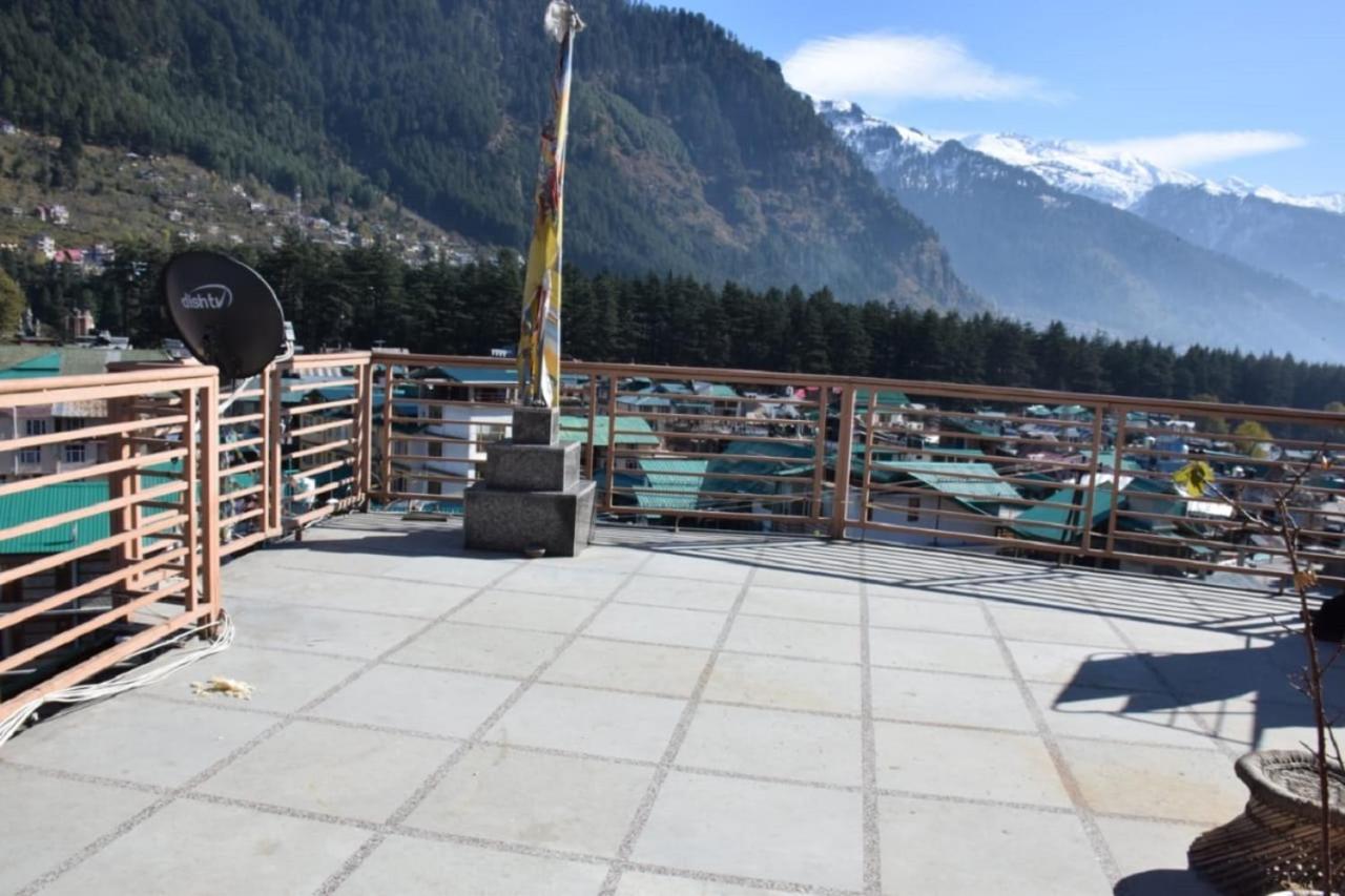 Hotel Nirmal Chhaya Manāli エクステリア 写真