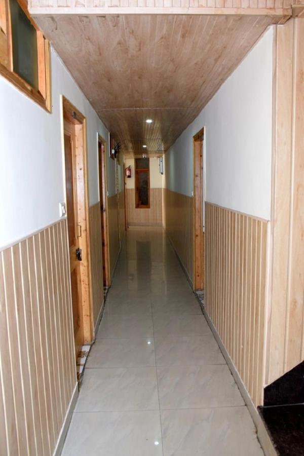 Hotel Nirmal Chhaya Manāli エクステリア 写真